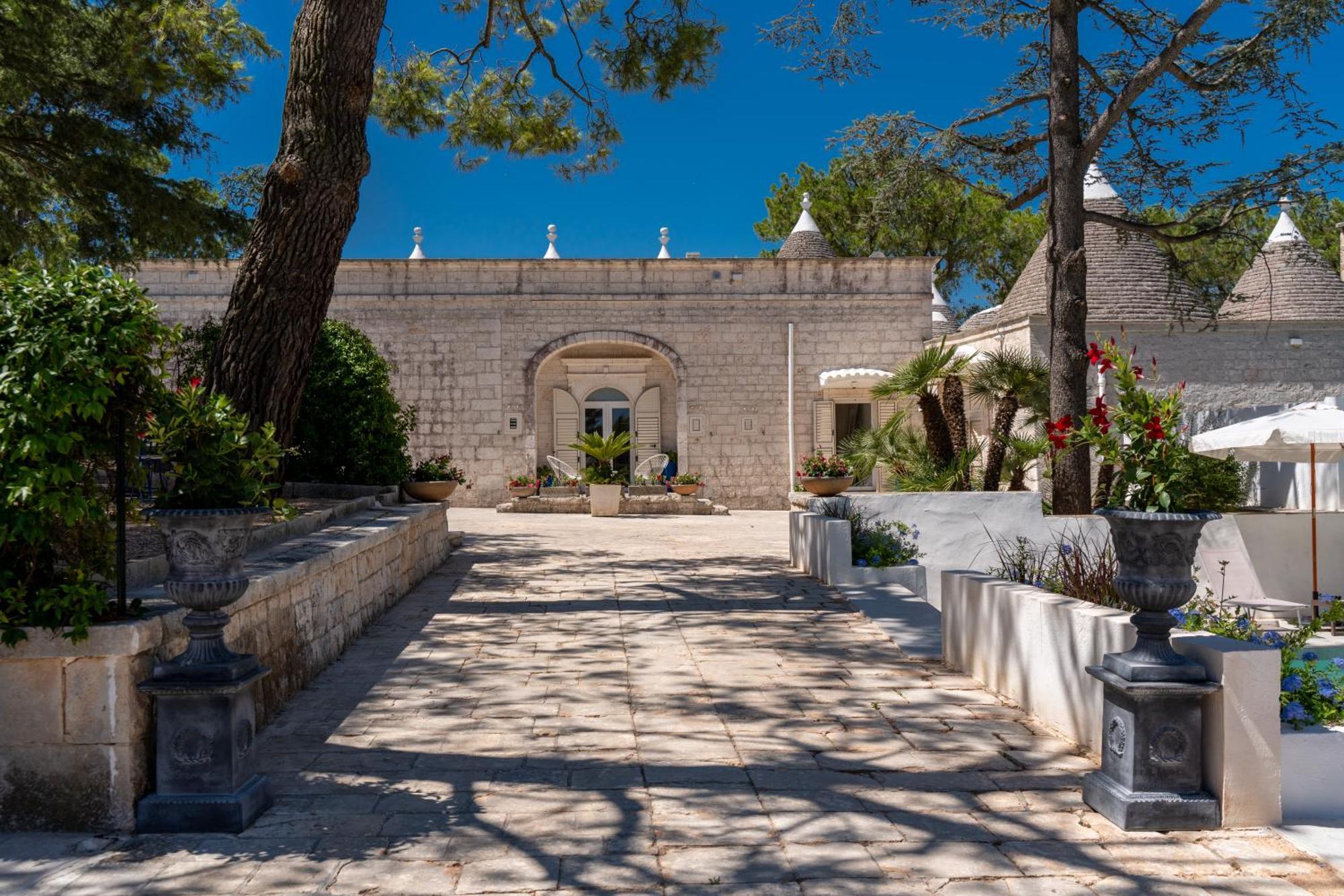 Вилла Borgo Lucia Сельва-ди-Фазано Экстерьер фото